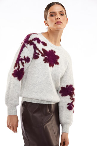 Atmos pull Zaya bloom FW25