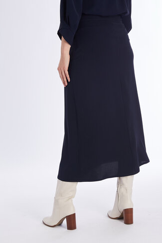 Comme Ca rok JULIA navy FW25