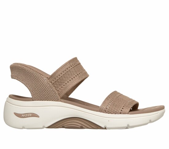 Skechers sandaal slip-in tan SS26