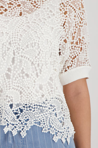 Monari pull basic ronde nek cream SS26