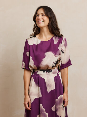 Comme Ca bloes Roos big flower aubergine FW26