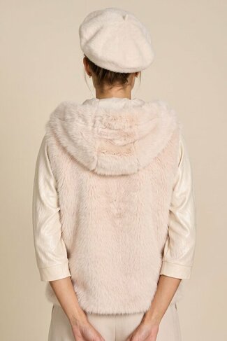 Due Amanti mouwloos jacket Jenny ecru FW26